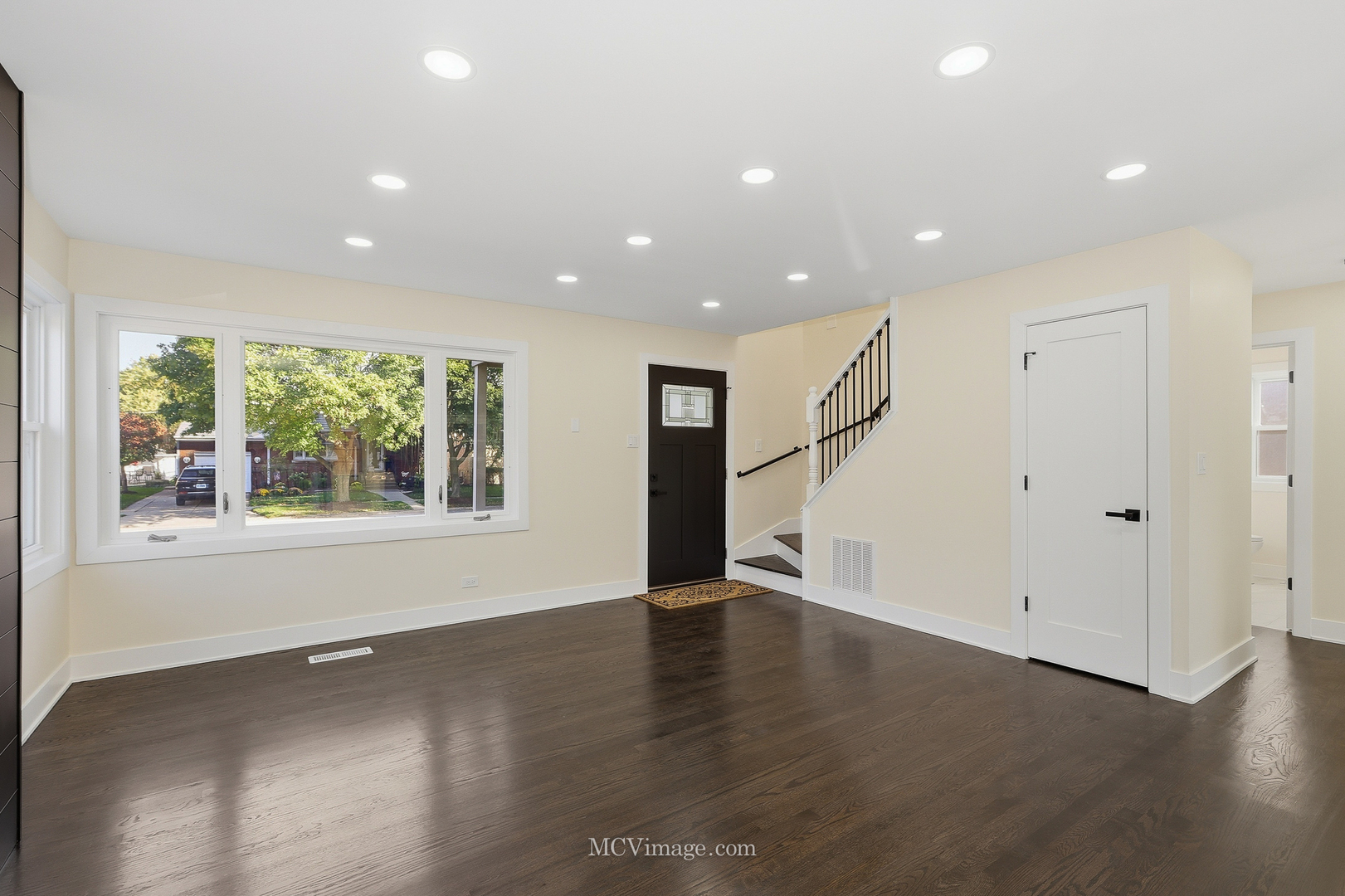 10132 Turner Avenue, Evergreen Park, IL 60805