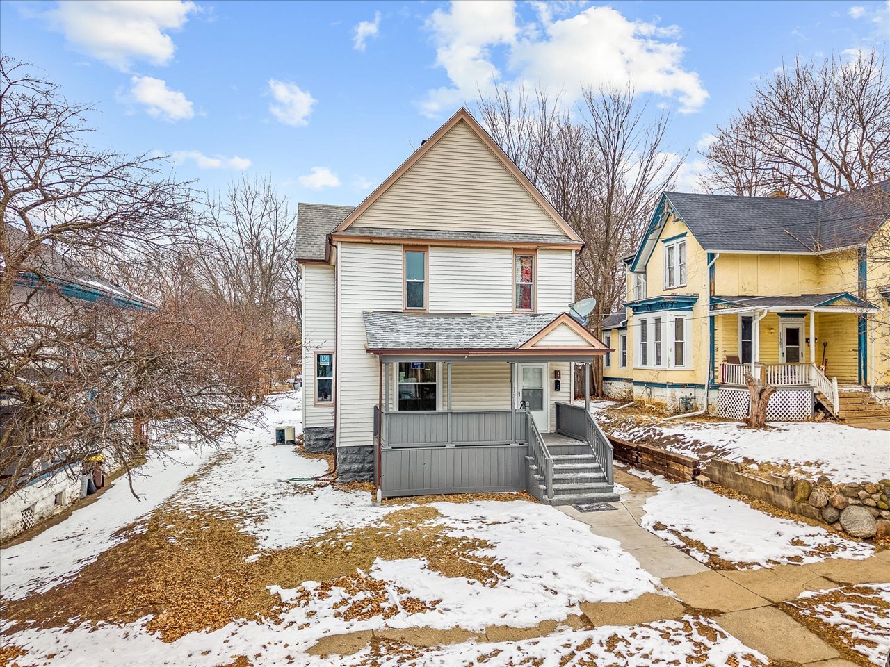 1128 Grant Avenue, Rockford, IL 61103