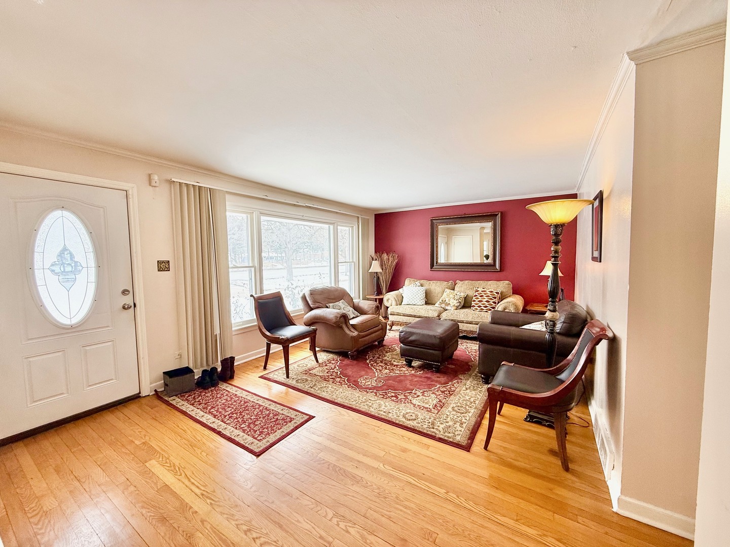 2909 Oakton Street, Park Ridge, IL 60068