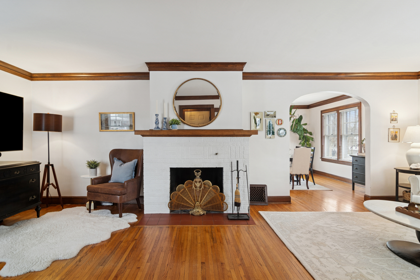 131 Walton Street, Barrington, IL 60010