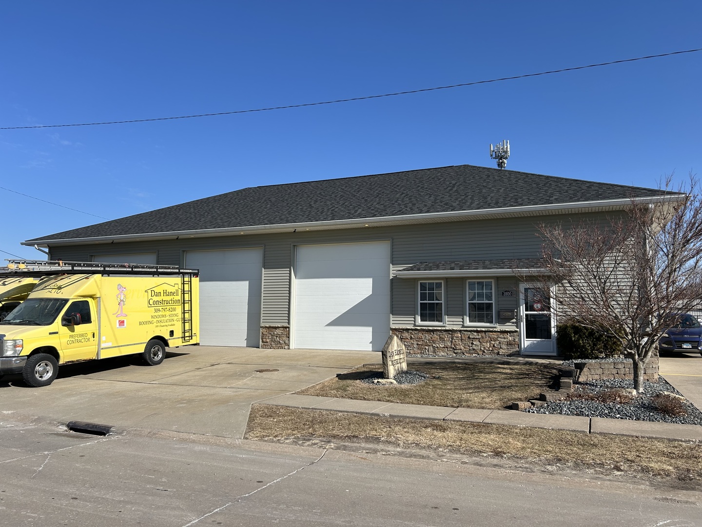 3900 24th Street, Moline, IL 61265