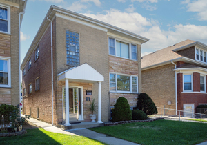 5705 Higgins Avenue, Chicago, IL 60630