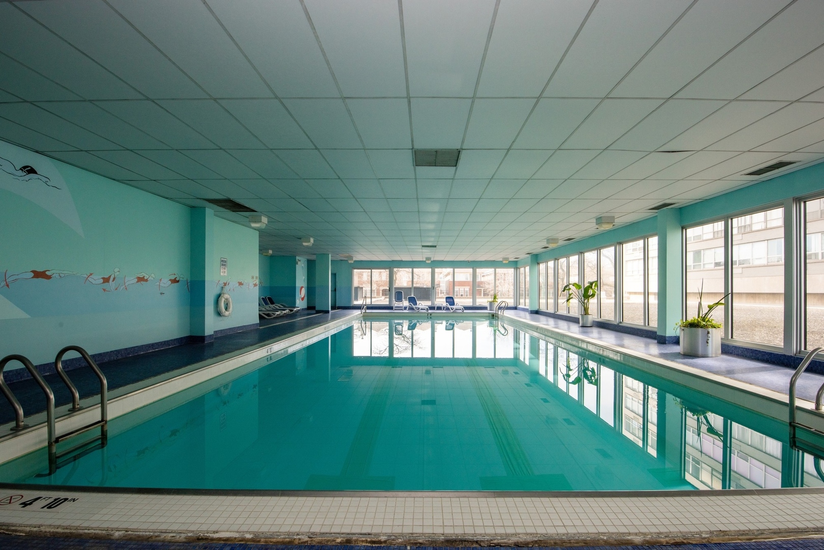 4800 Chicago Beach Drive, Chicago, IL 60615