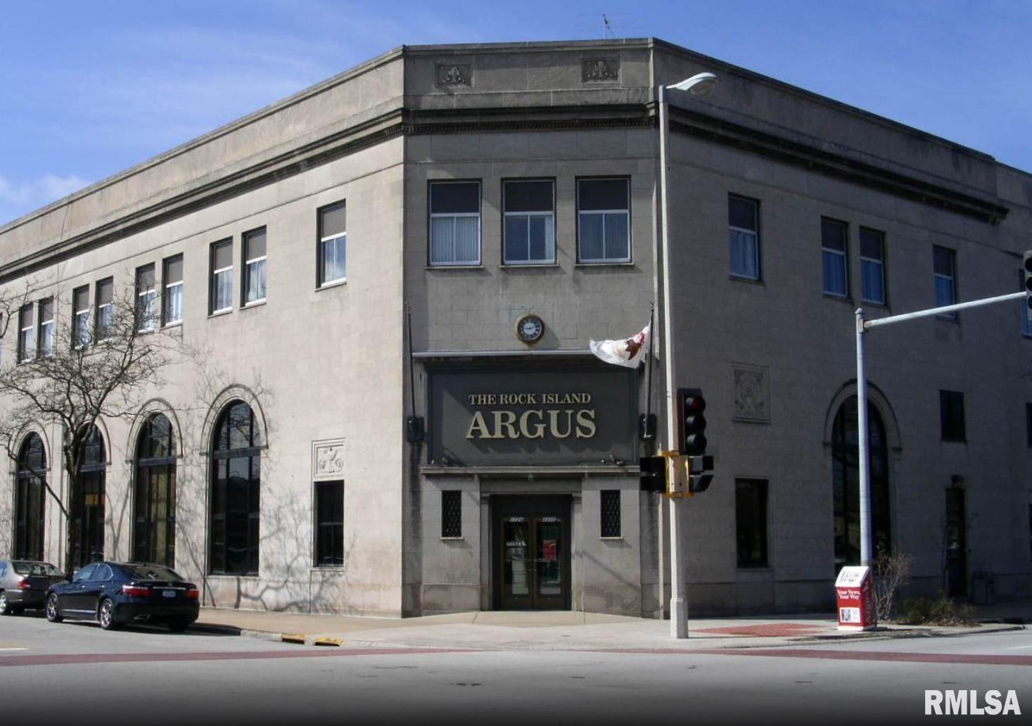 1728 4TH Avenue, Rock Island, IL 61201