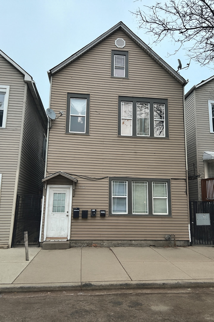 4537 Hermitage Avenue, Chicago, IL 60609