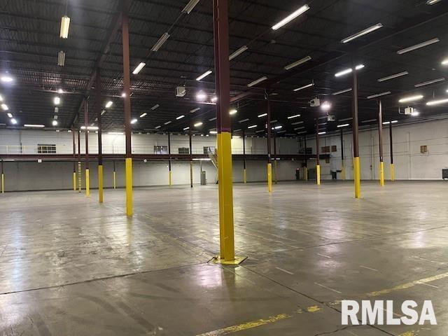 7800 14TH Street, Rock Island, IL 61201