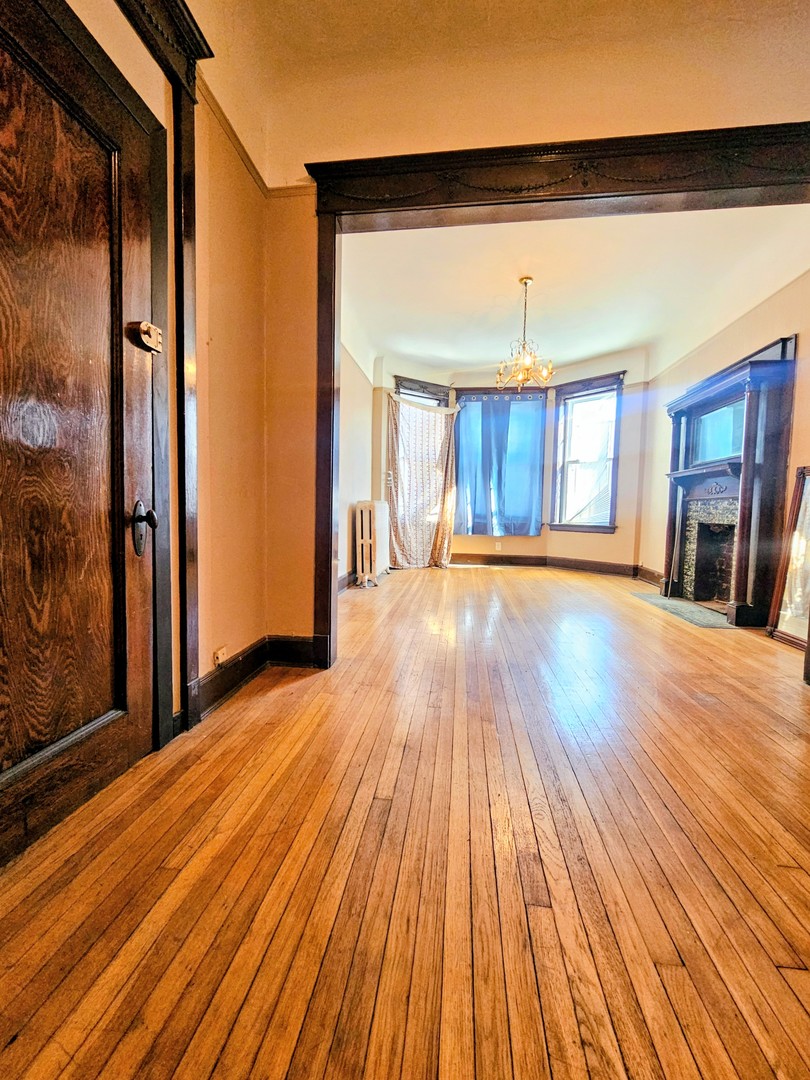 6418 Drexel Avenue, Chicago, IL 60637