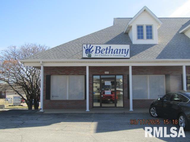 2195 53RD Street, Davenport, IA 52807