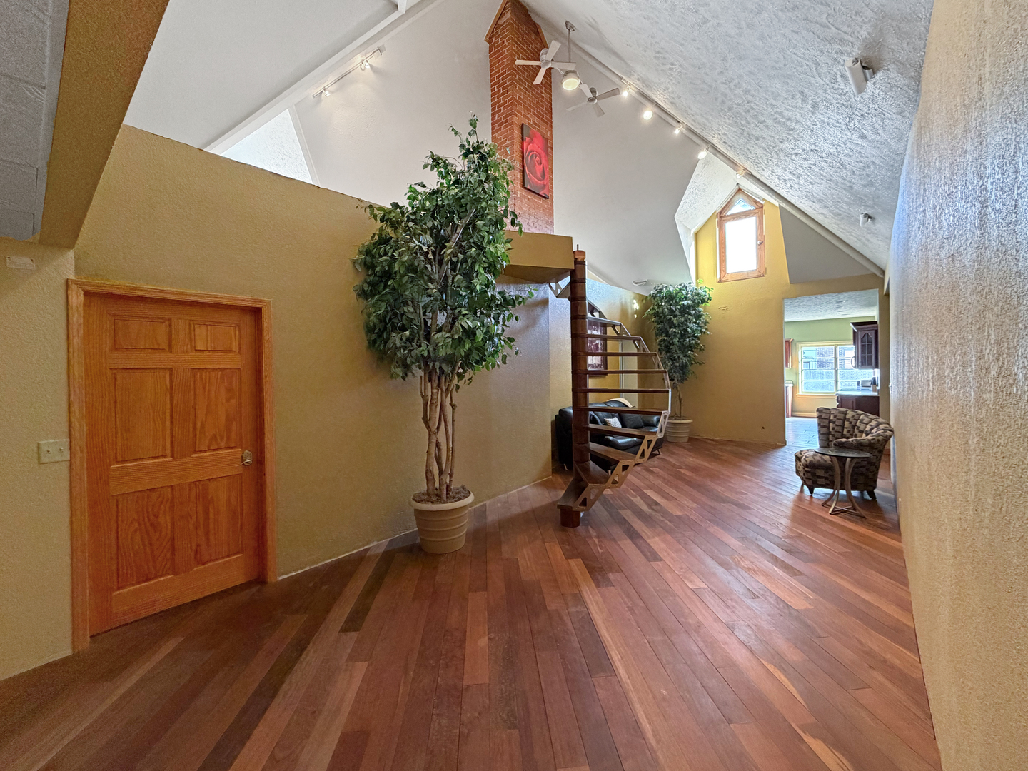 222 Exchange Street, Freeport, IL 61032