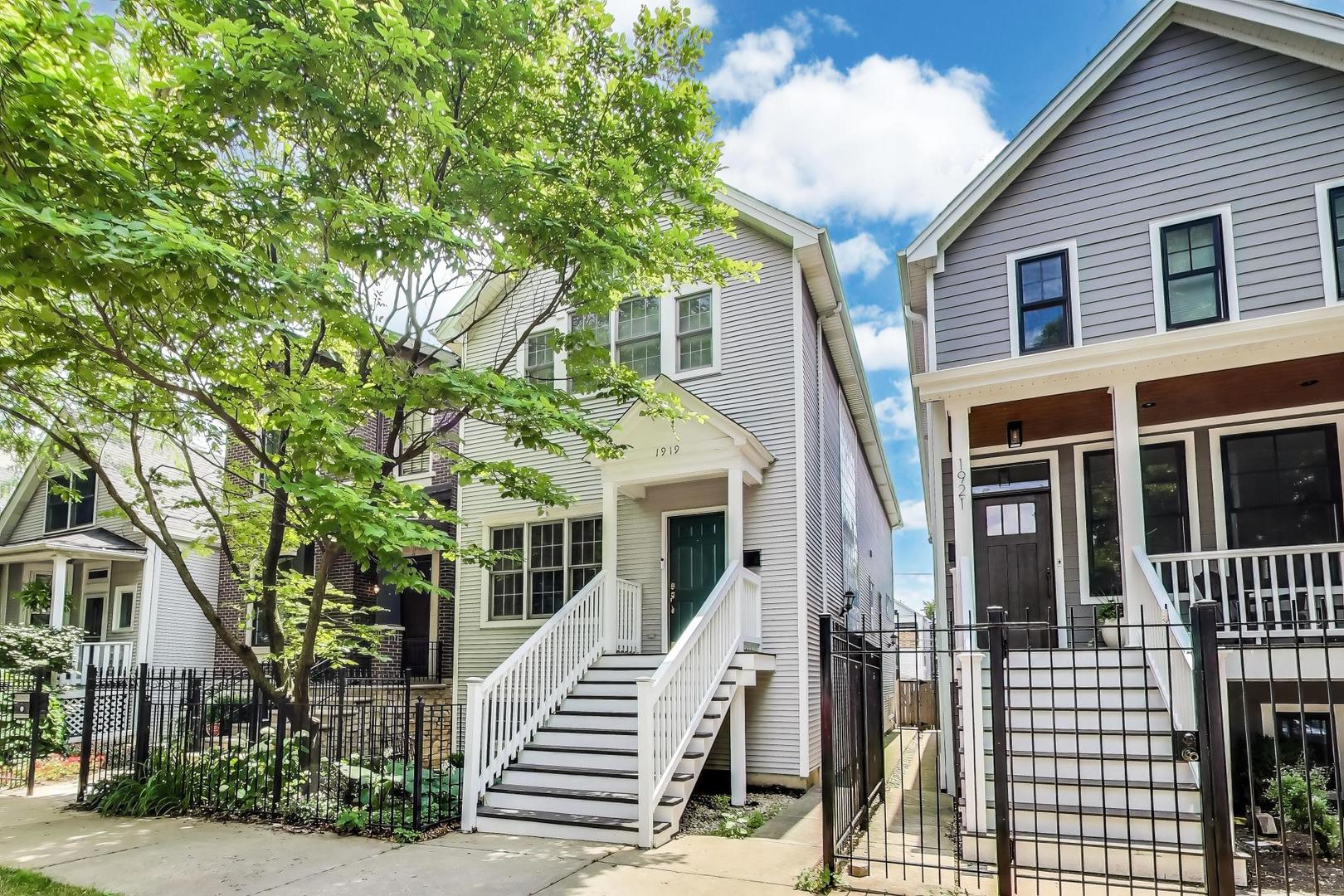 1919 FLETCHER Street, Chicago, IL 60657