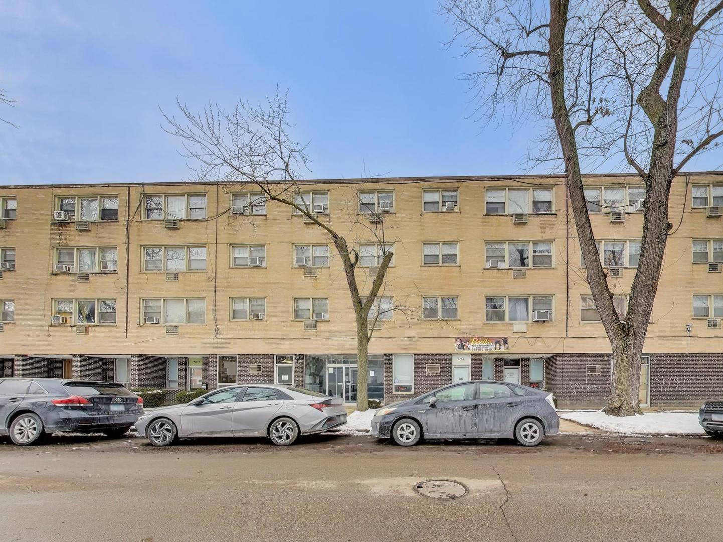 7200 Claremont Avenue, Chicago, IL 60645