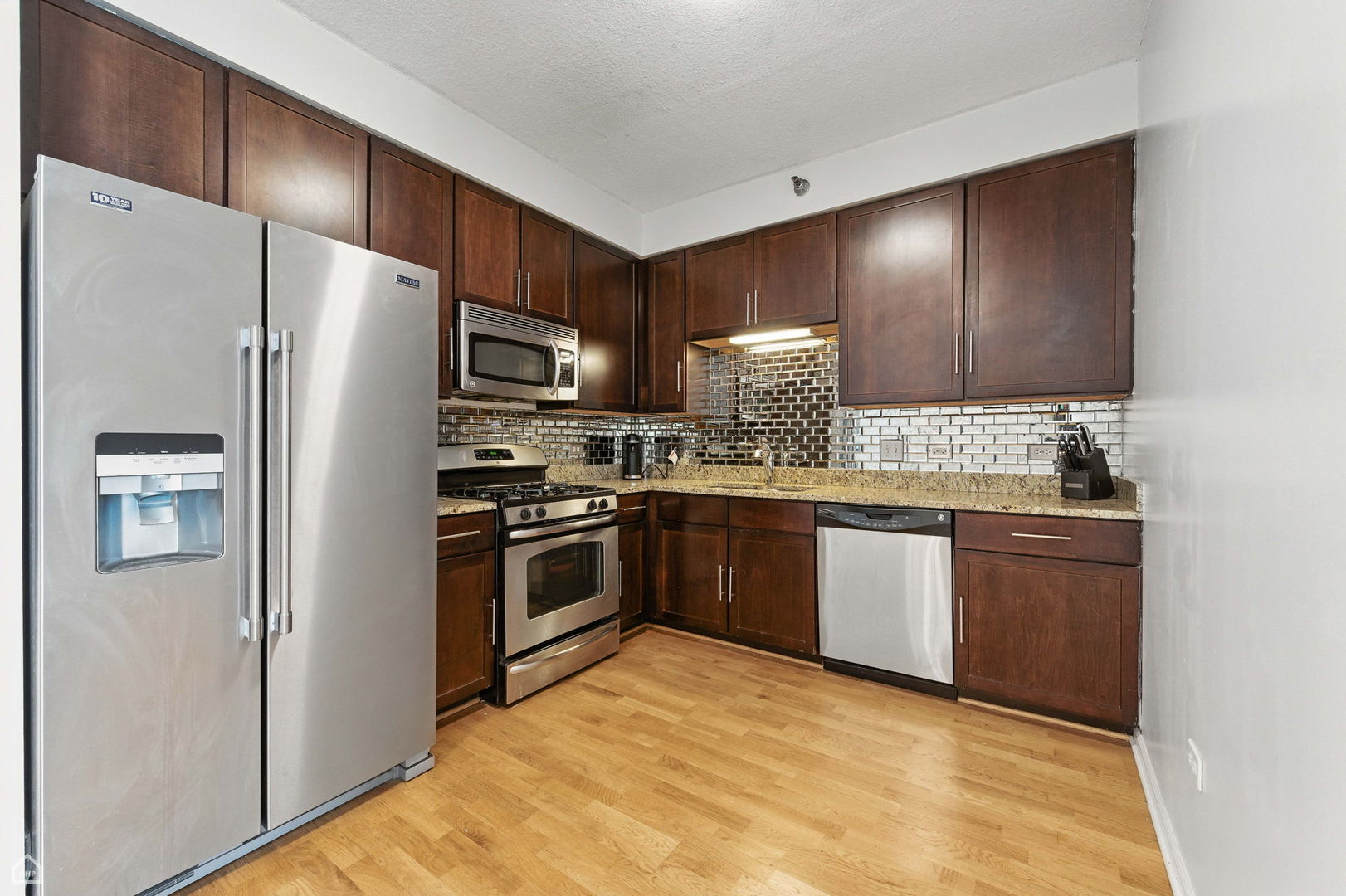 1134 Granville Avenue, Chicago, IL 60660