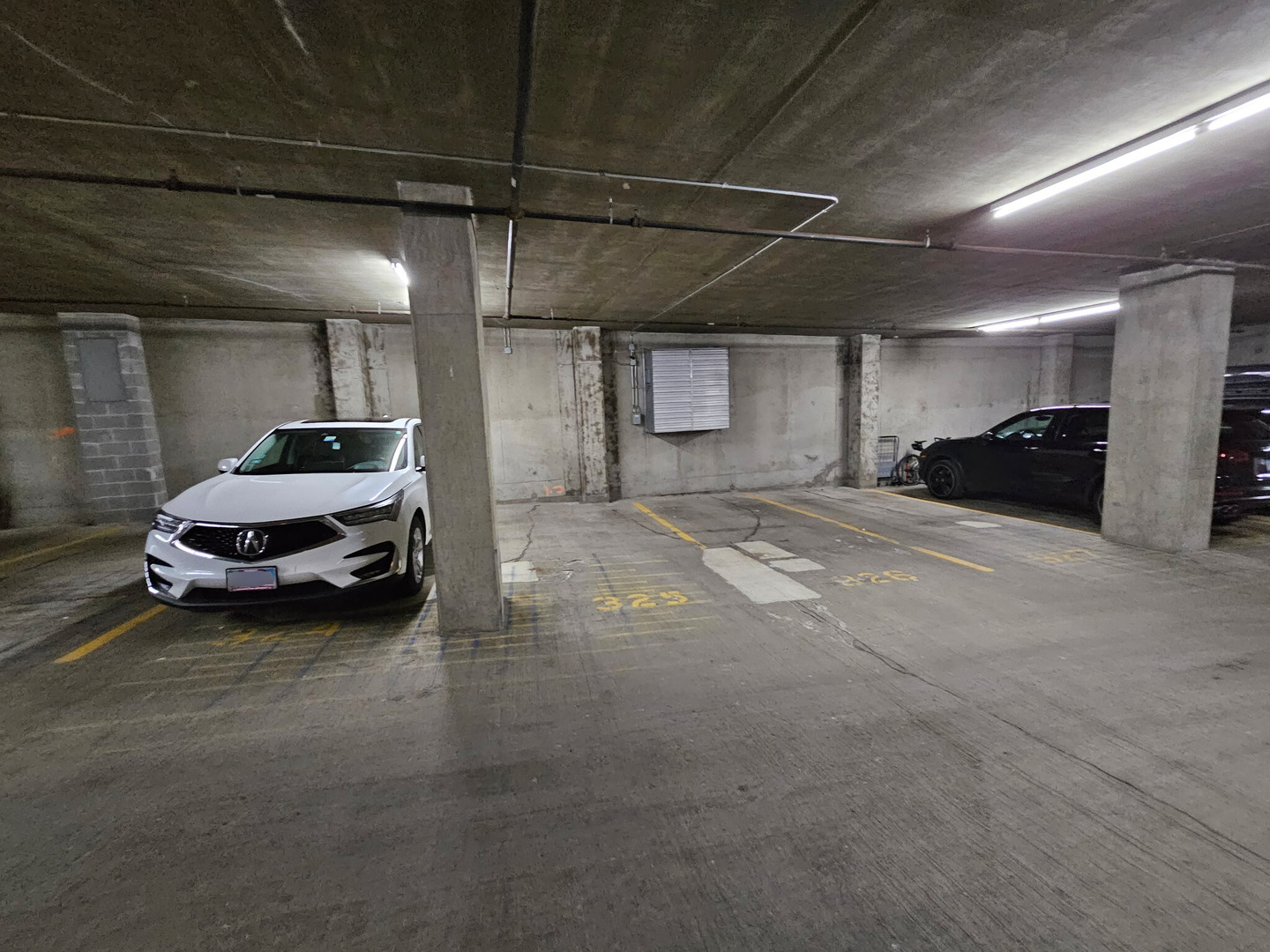 400 Ontario Street, Chicago, IL 60654