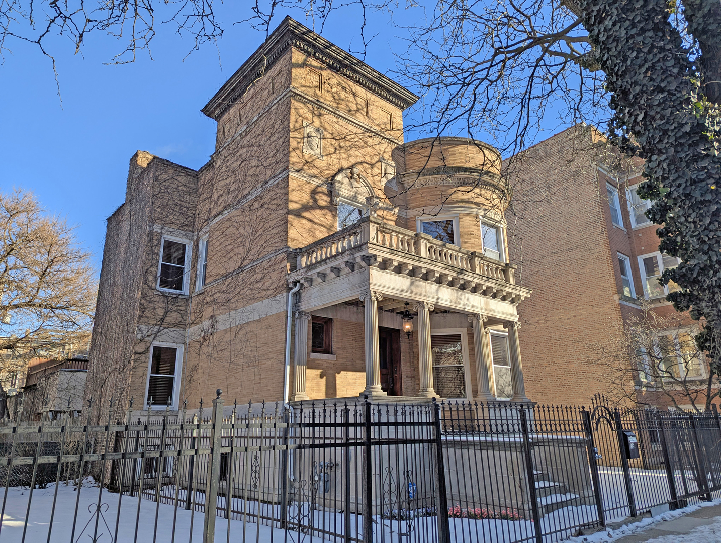 836 52nd Street, Chicago, IL 60615