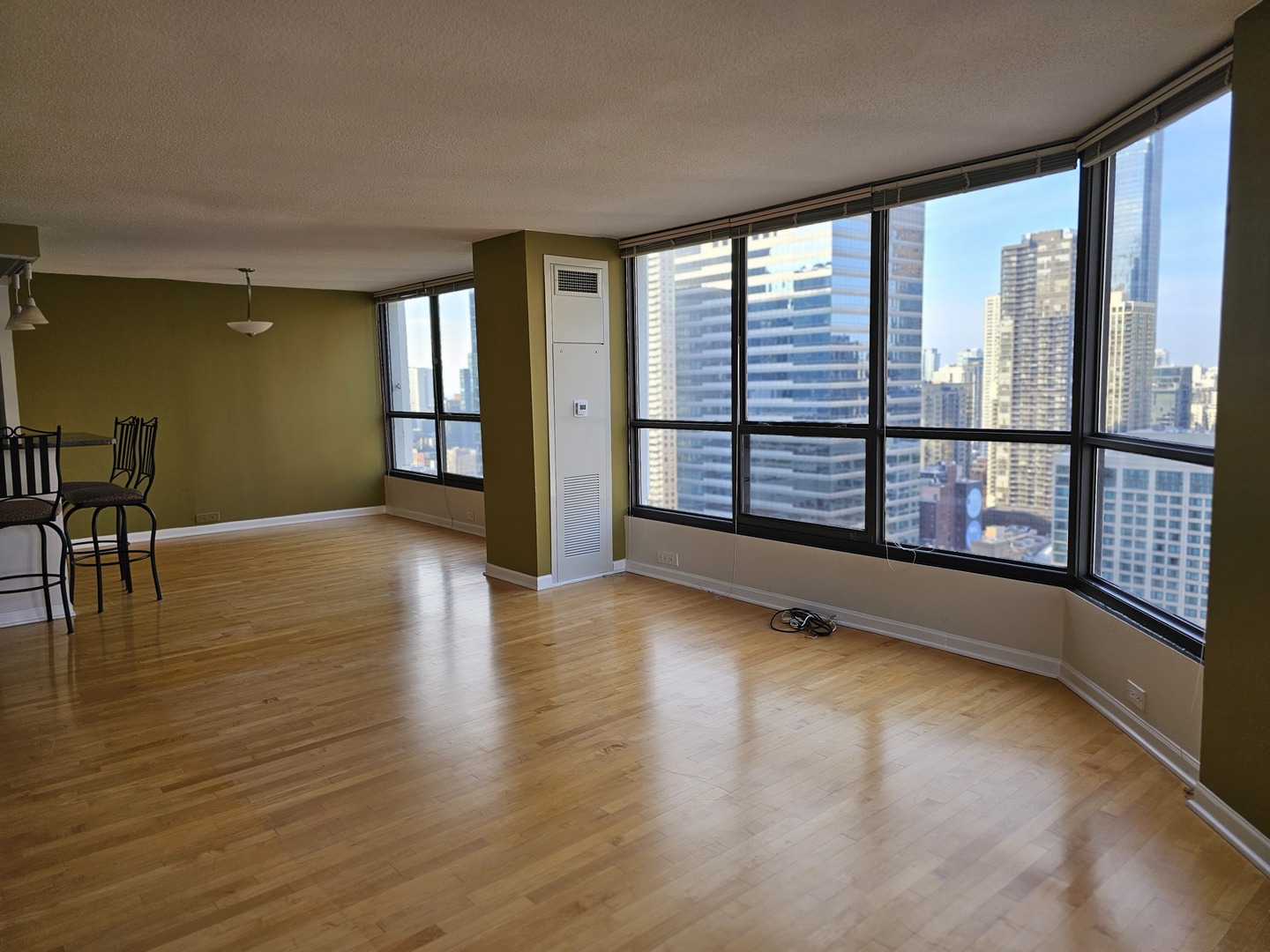 405 WABASH Avenue, Chicago, IL 60611