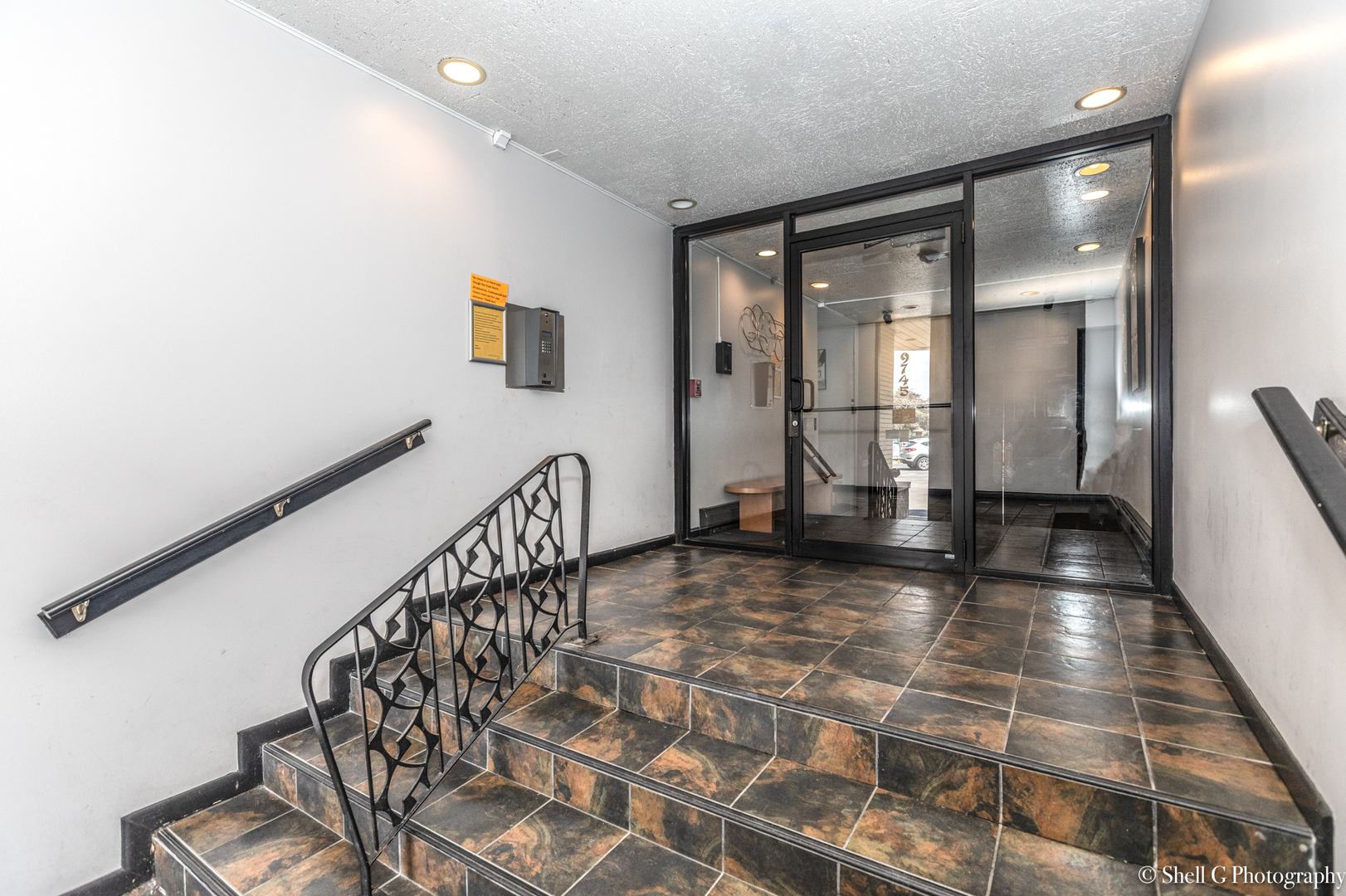 9745 Karlov Avenue, Oak Lawn, IL 60453