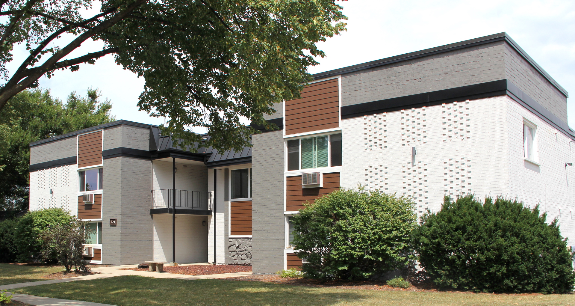 315 Kimbell Avenue, Elmhurst, IL 60126