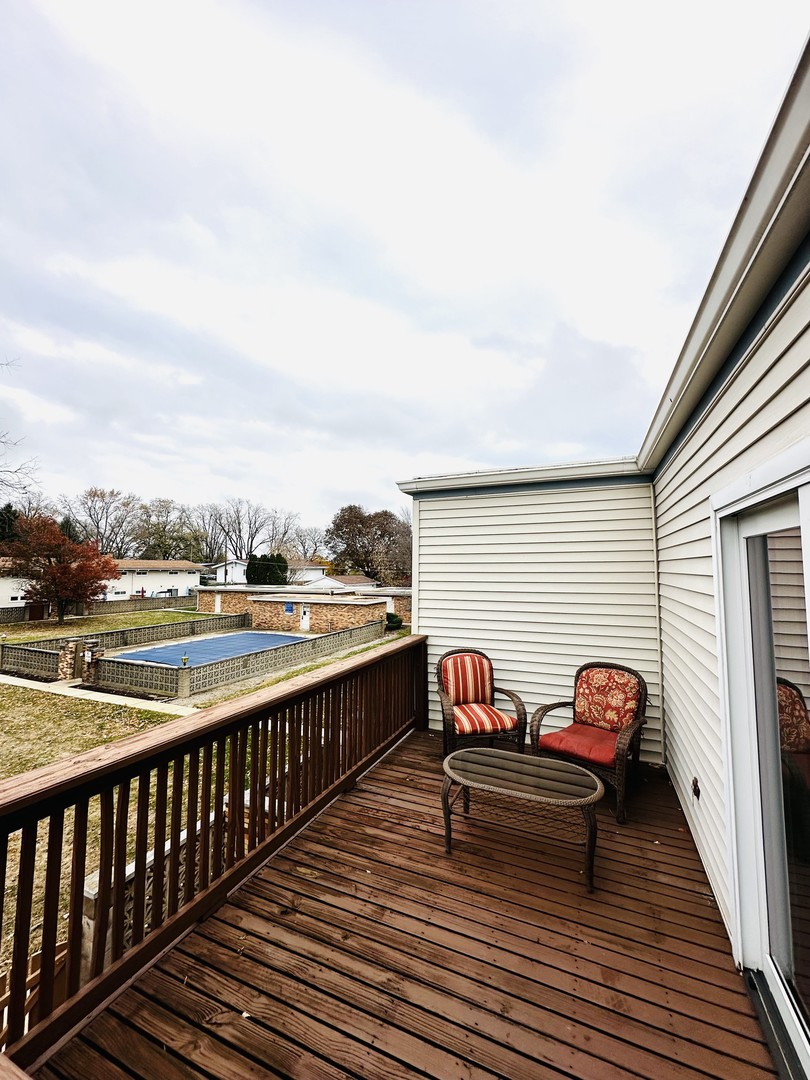 2204 Lincoln Street, Bloomington, IL 61701