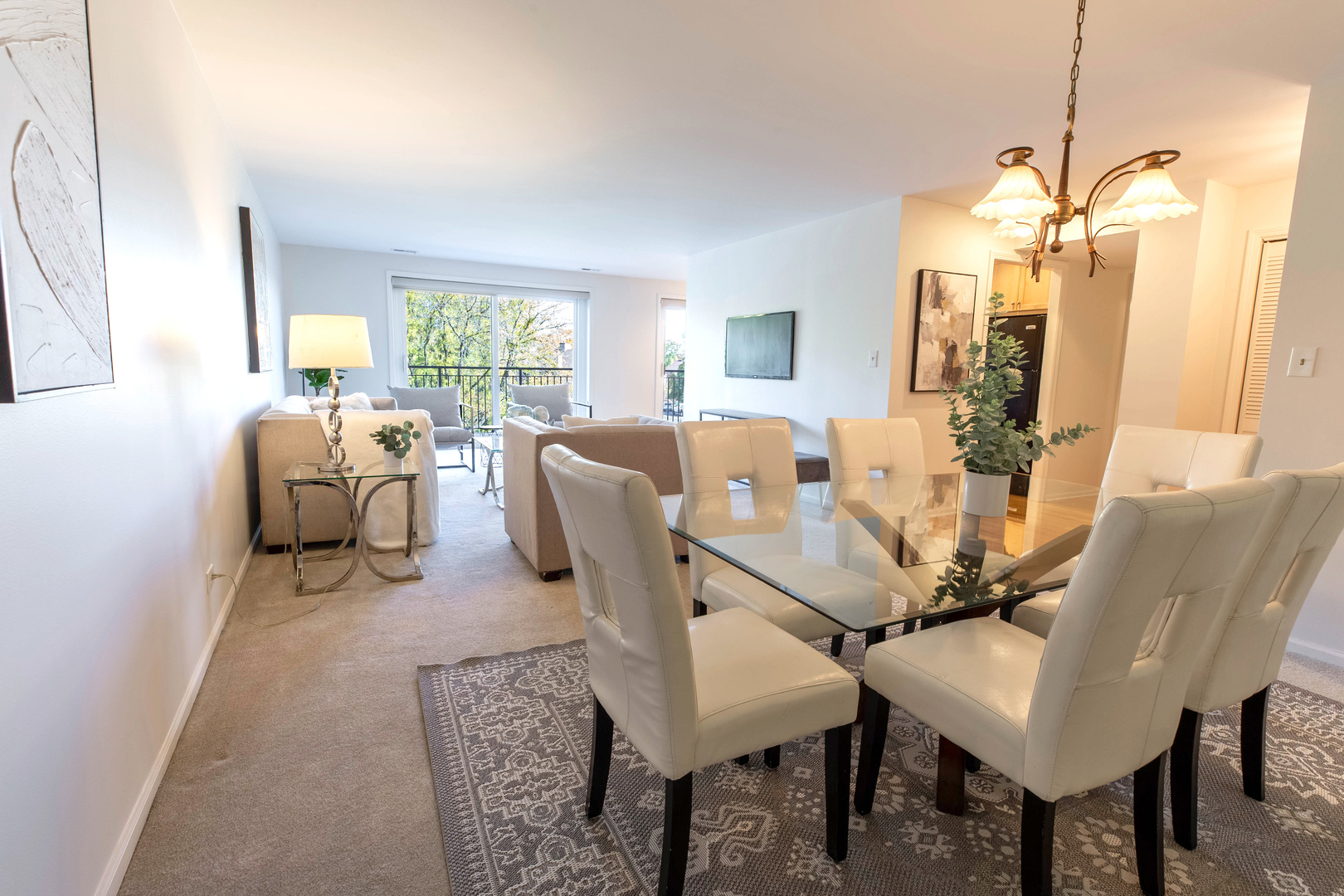 701 Lake Hinsdale Drive, Willowbrook, IL 60527