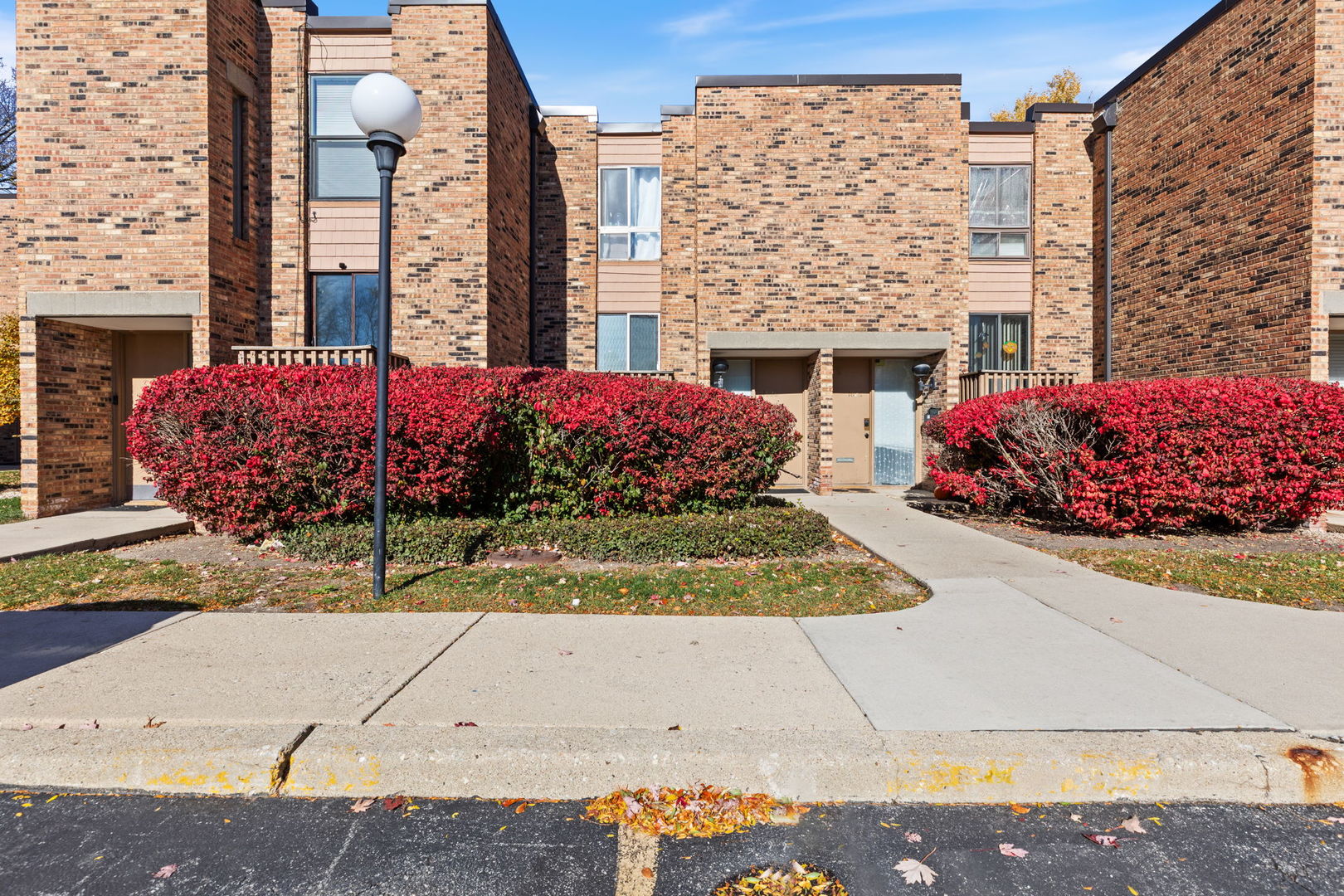 1620 WAXWING Court, Schaumburg, IL 60173