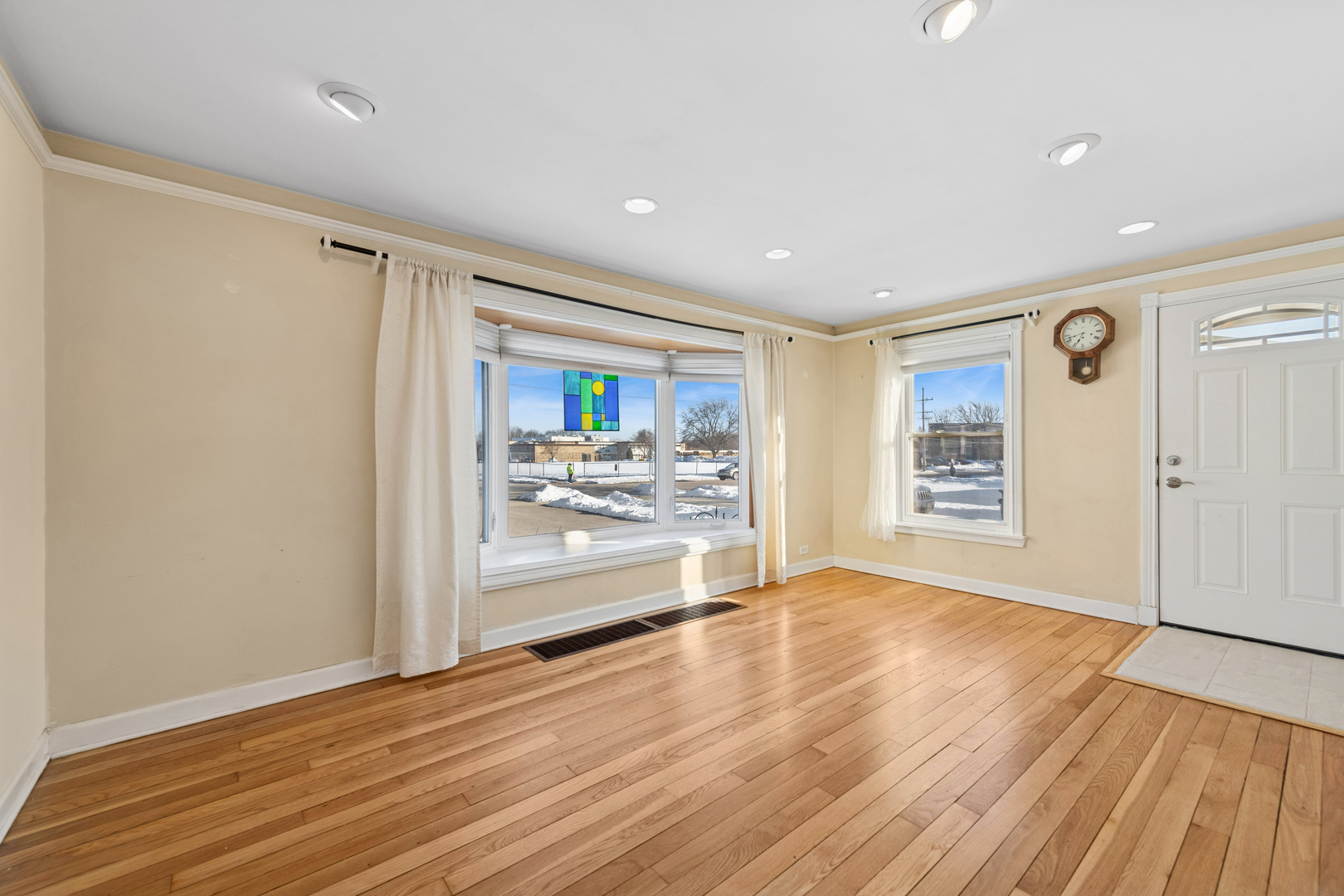 126 Rohlwing Road, Palatine, IL 60074