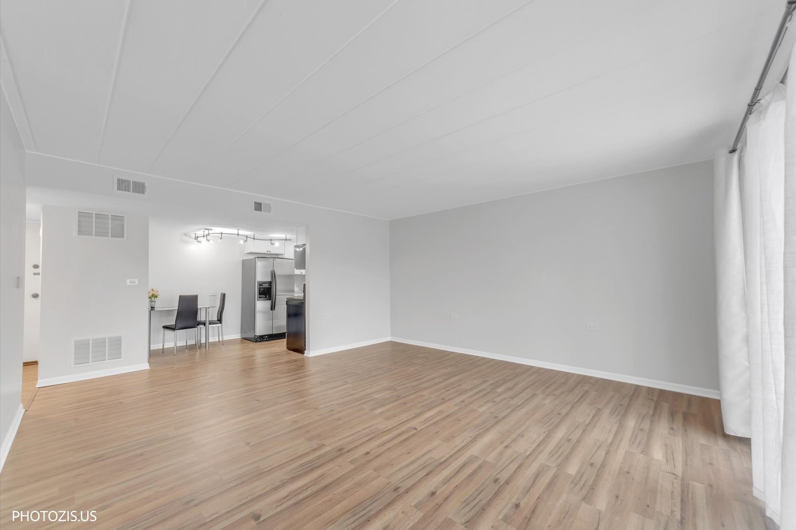 100 Deborah Lane, Wheeling, IL 60090