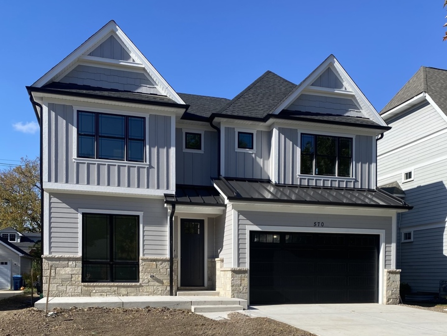 570 Parkside Avenue, Elmhurst, IL 60126