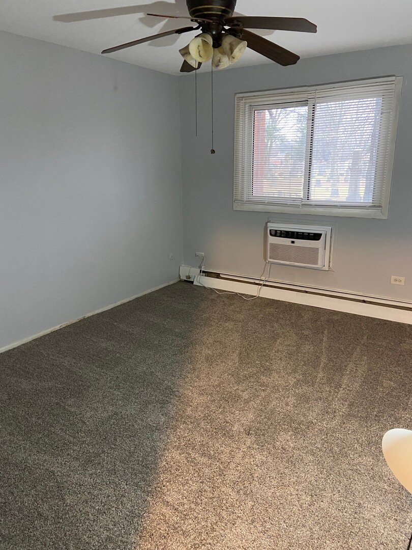 8541 Lotus Avenue, Skokie, IL 60077