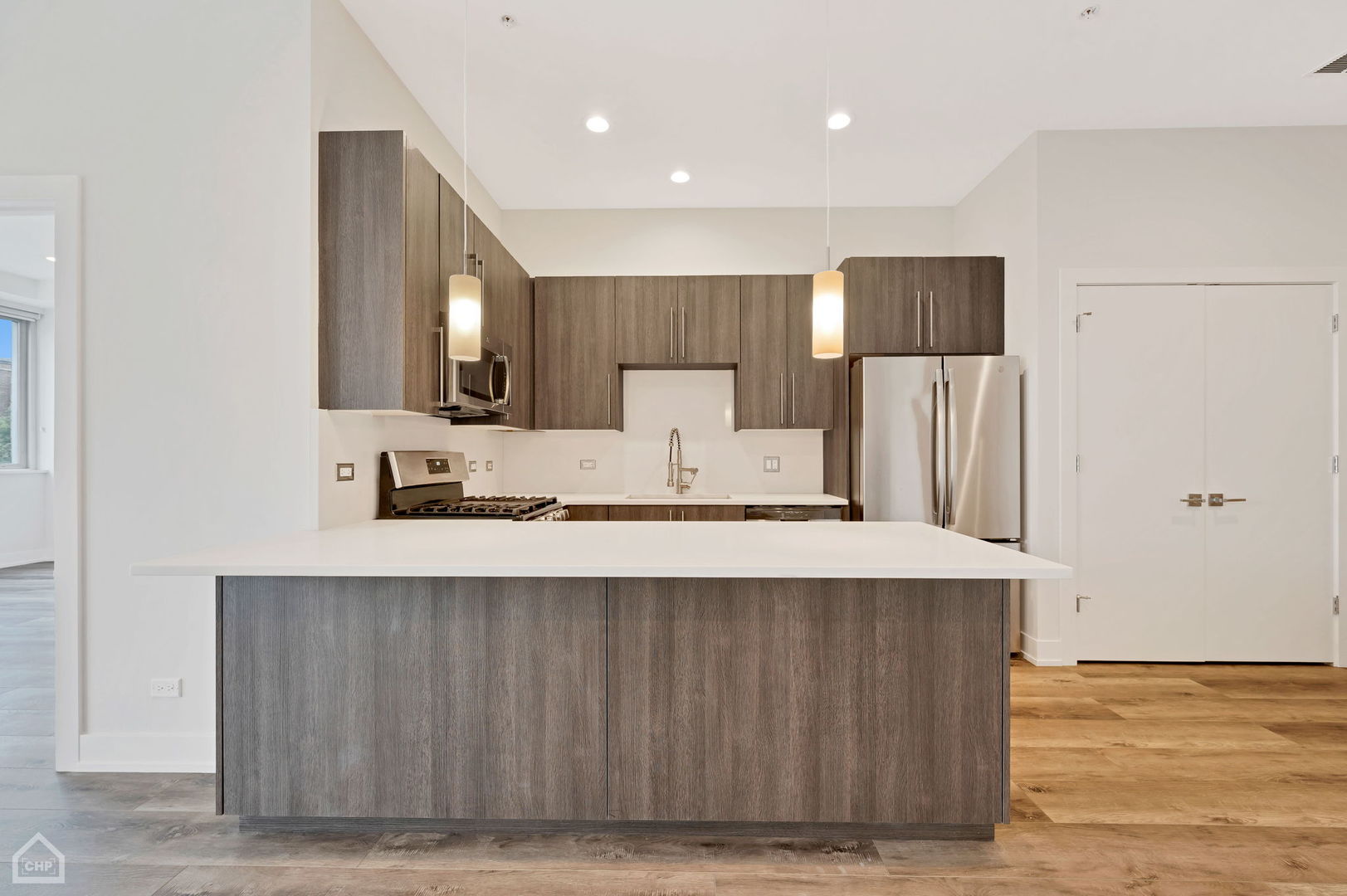 1957 Fairfield Avenue, Chicago, IL 60647