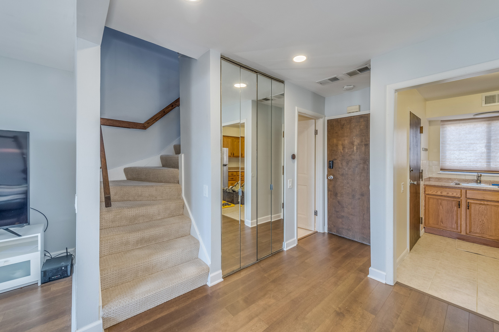 421 Elm Street, Deerfield, IL 60015