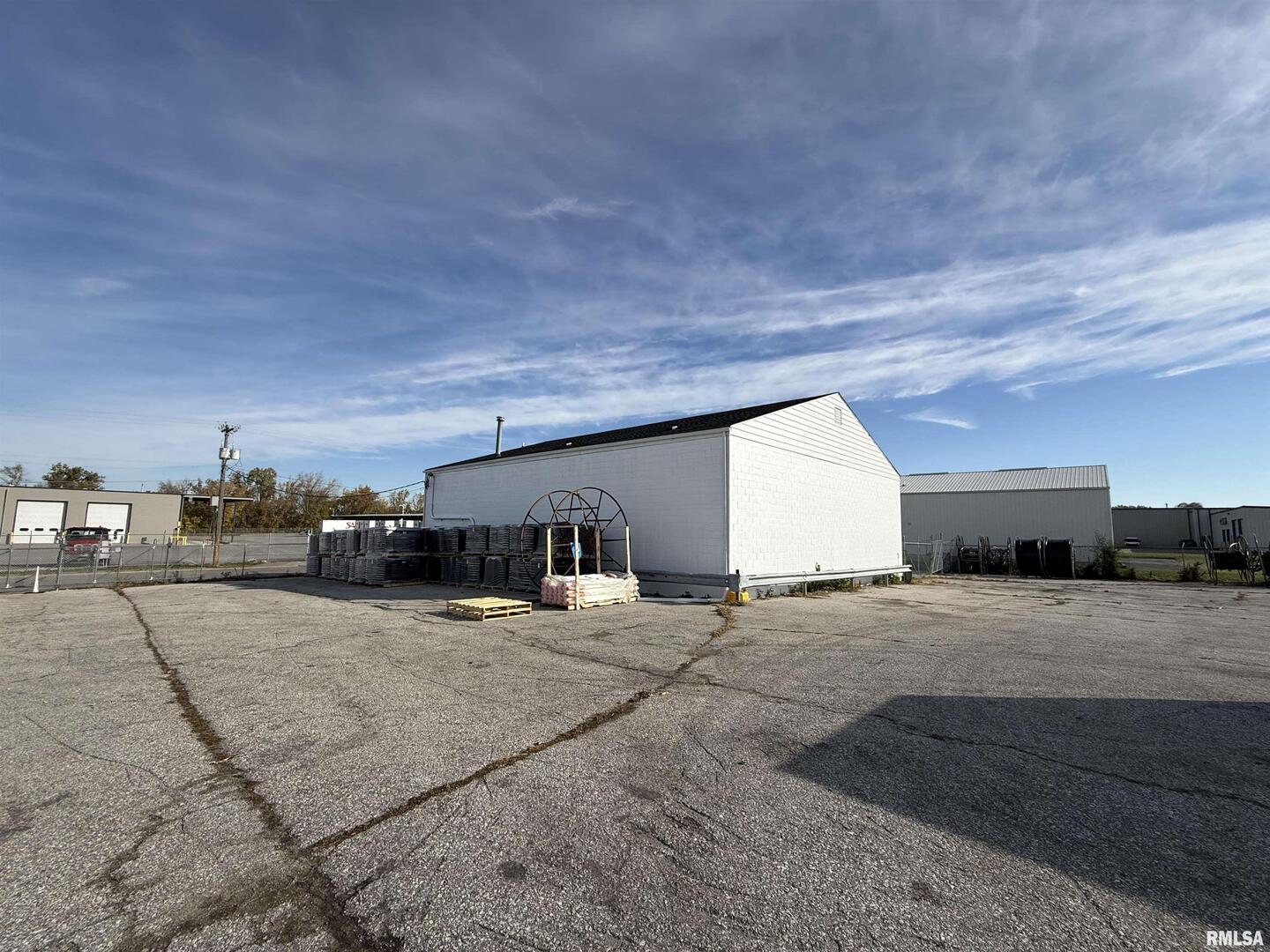 2935 73RD Street, Davenport, IA 52806