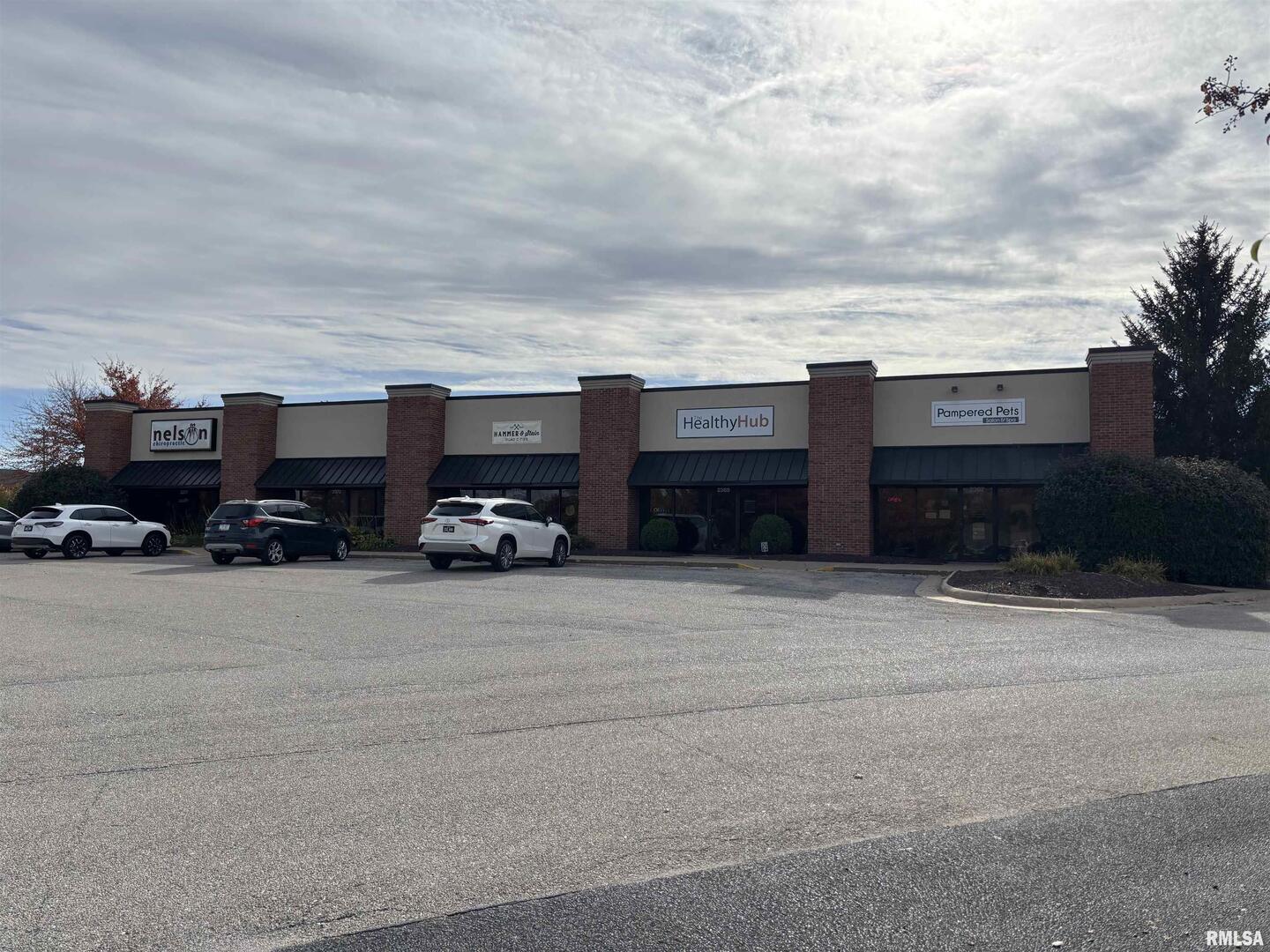 2367-2377 CUMBERLAND Drive, Bettendorf, IA 52722