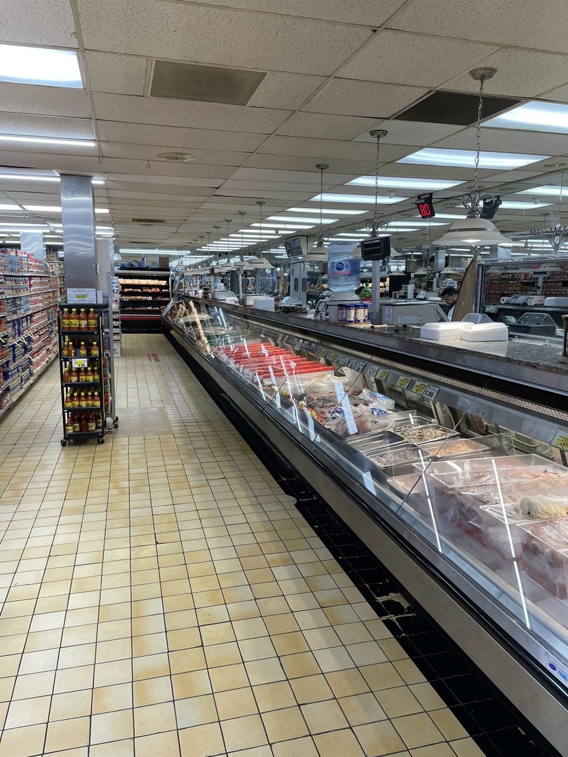 5330 BELMONT Avenue, Chicago, IL 60634