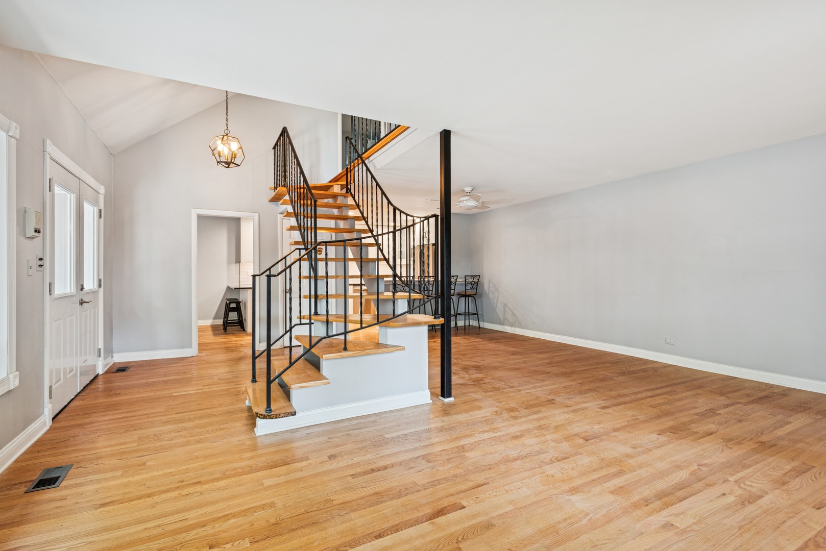 2 Croydon on Duxbury Street, Rolling Meadows, IL 60008