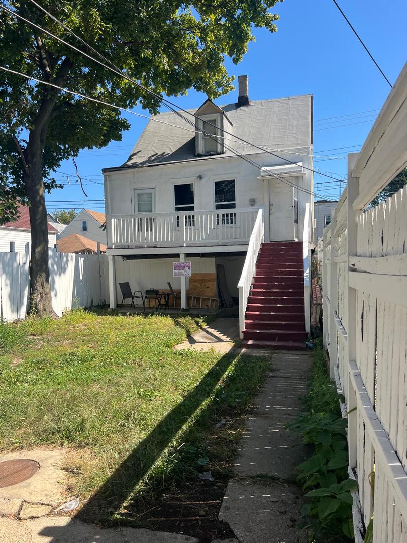 5243 MAPLEWOOD Avenue, Chicago, IL 60632