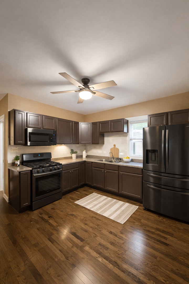 2420 Kenilworth Avenue, Berwyn, IL 60402