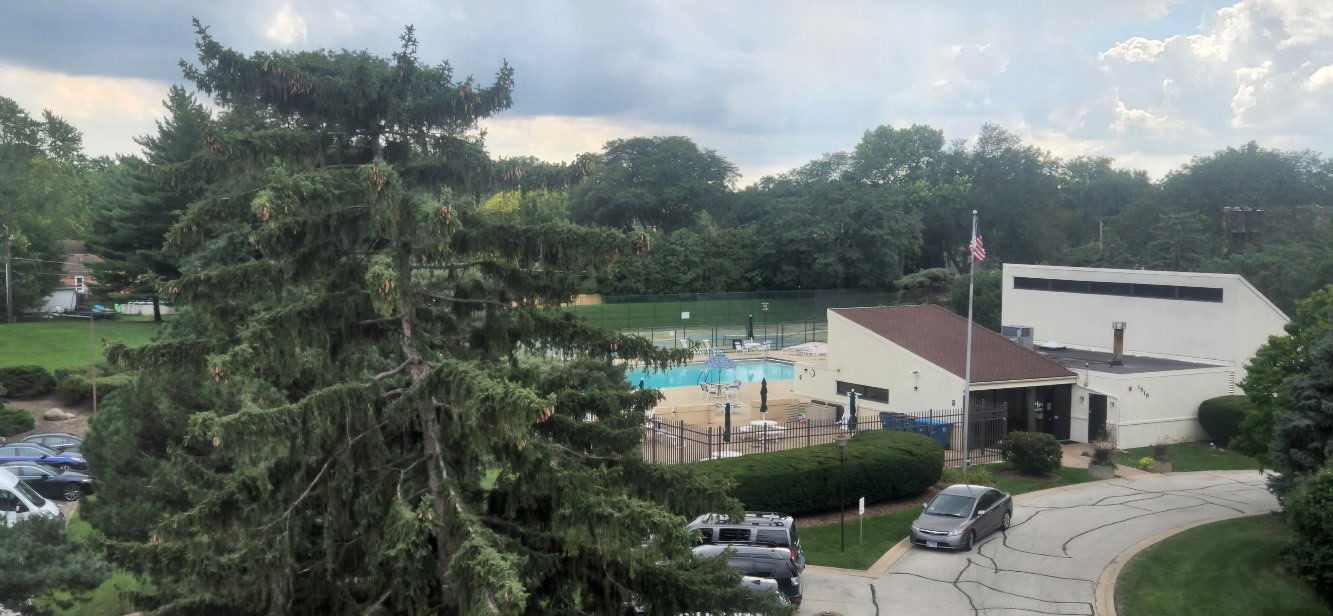 1605 Central Road, Arlington Heights, IL 60005