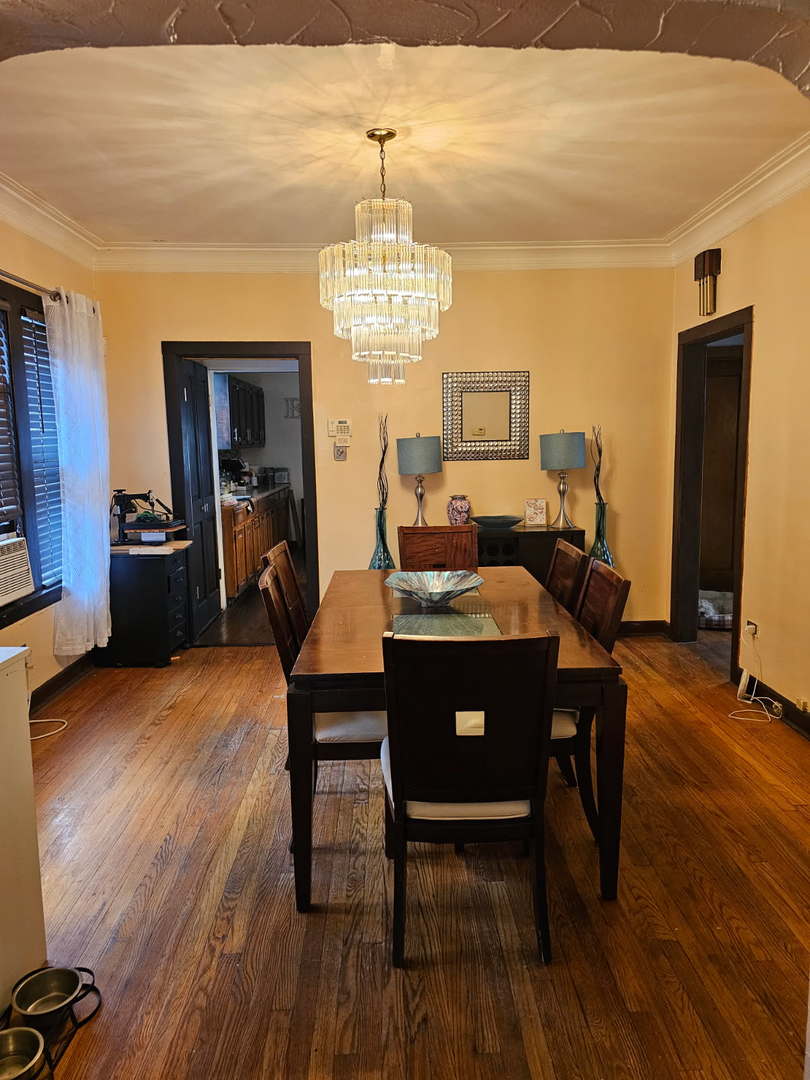 5722 Mozart Street, Chicago, IL 60629