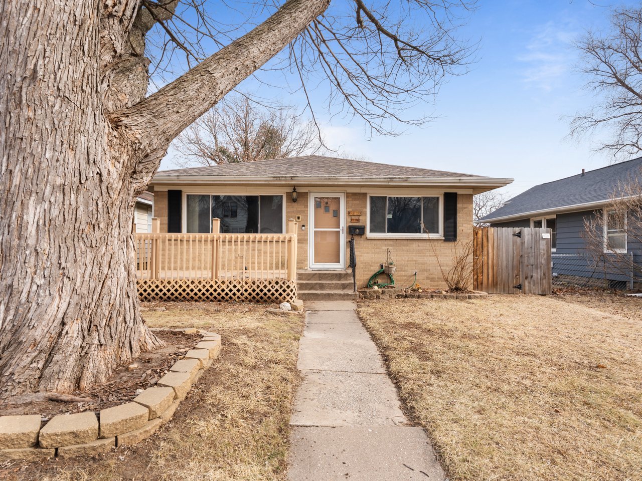 2350 31st Street, Moline, IL 61265