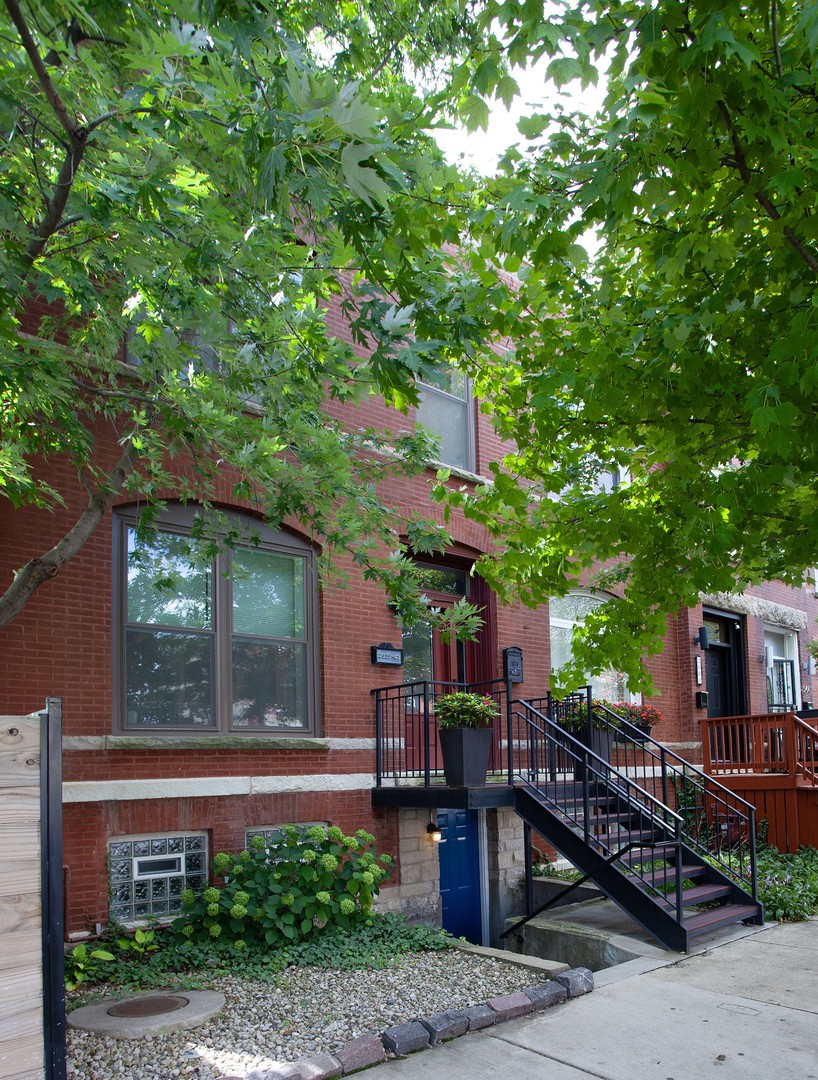 2643 Maypole Avenue, Chicago, IL 60612