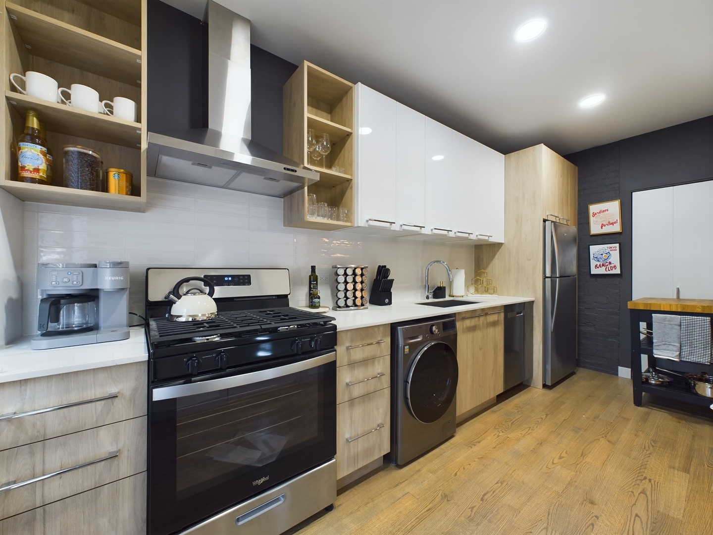 2437 Walton Street, Chicago, IL 60622