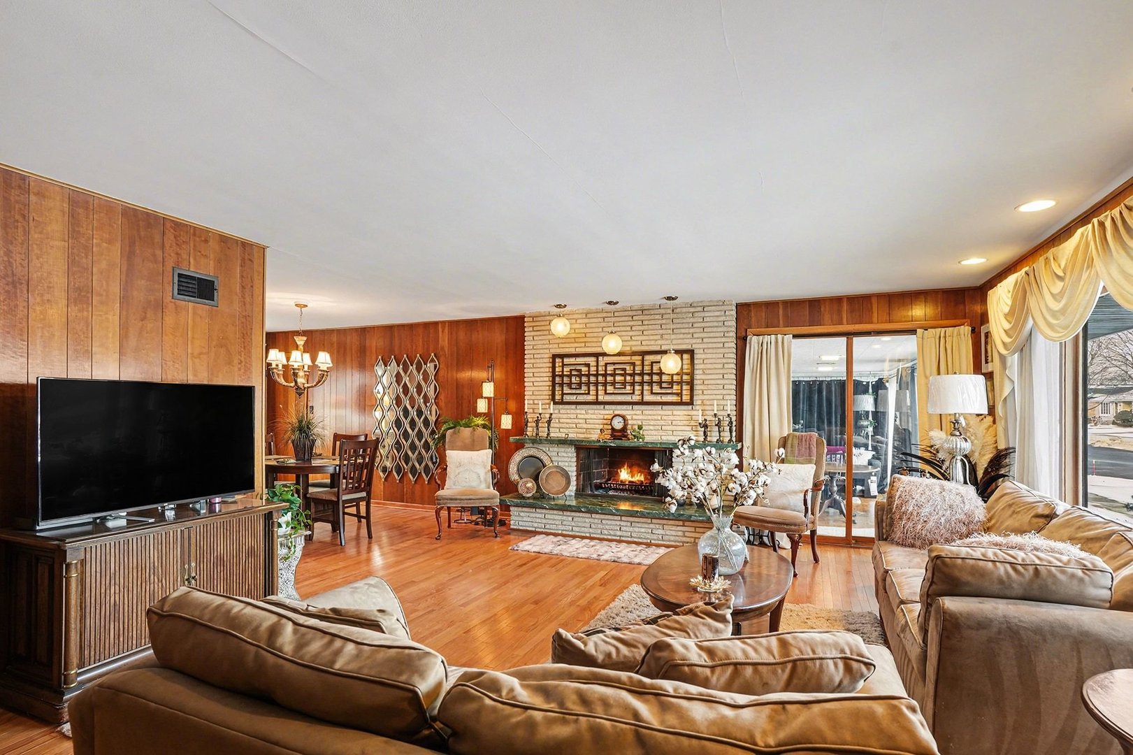 5501 102nd Street, Oak Lawn, IL 60453