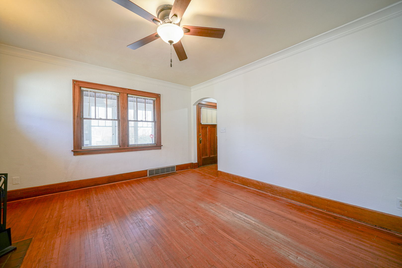 2019 15th Avenue, Rockford, IL 61104