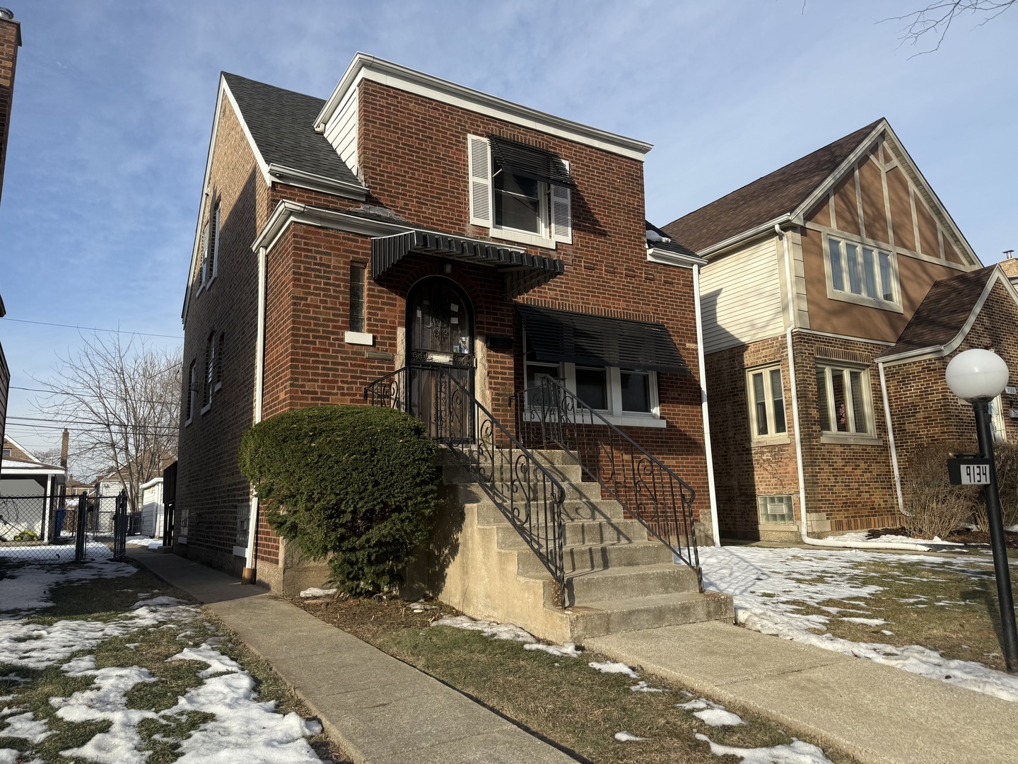 9134 paxton Avenue, Chicago, IL 60617