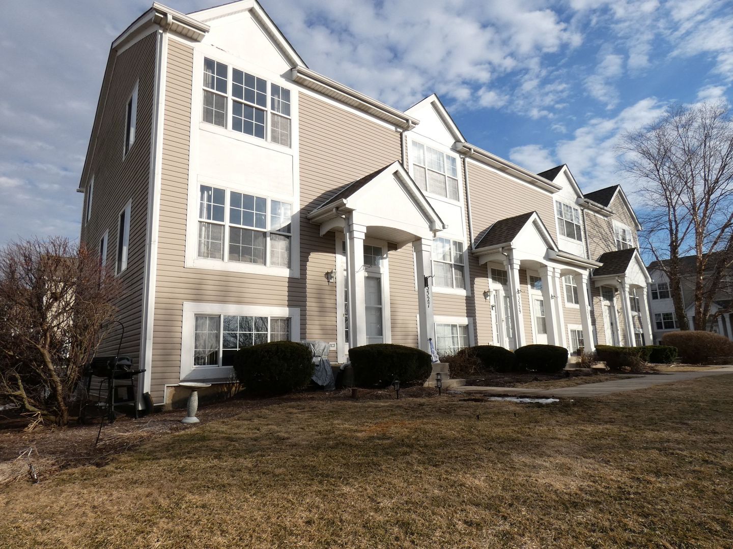 3527 Silver Leaf Drive, Joliet, IL 60431