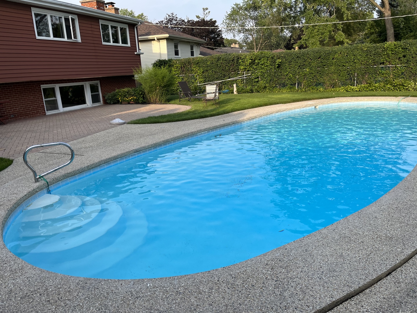 2537 Pick Drive, Glenview, IL 60025