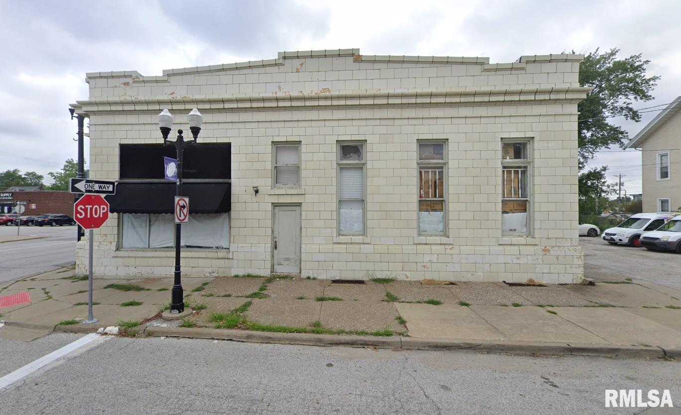 1601 HARRISON Street, Davenport, IA 52803