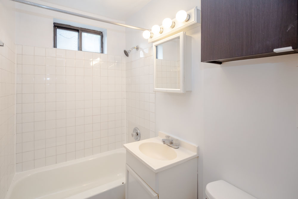 1430 Dearborn Parkway, Chicago, IL 60610