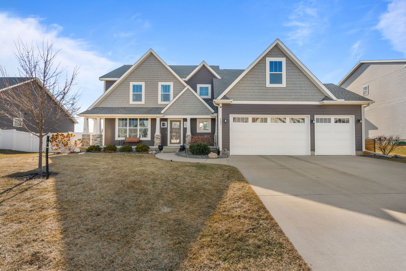4697 Mason Run, Bettendorf, IA 52722