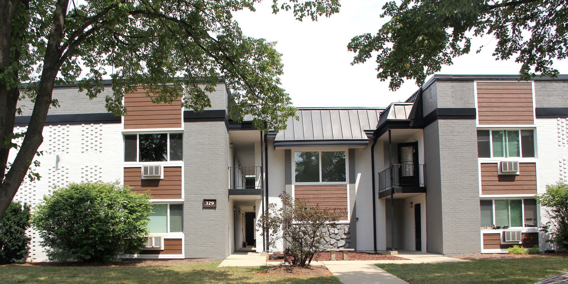 315 Kimbell Avenue, Elmhurst, IL 60126